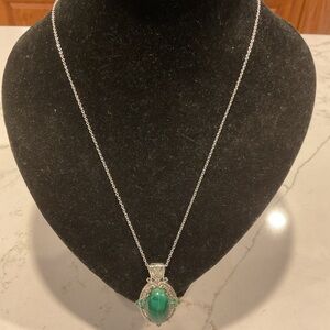 Malachite Pendant Necklace NWT